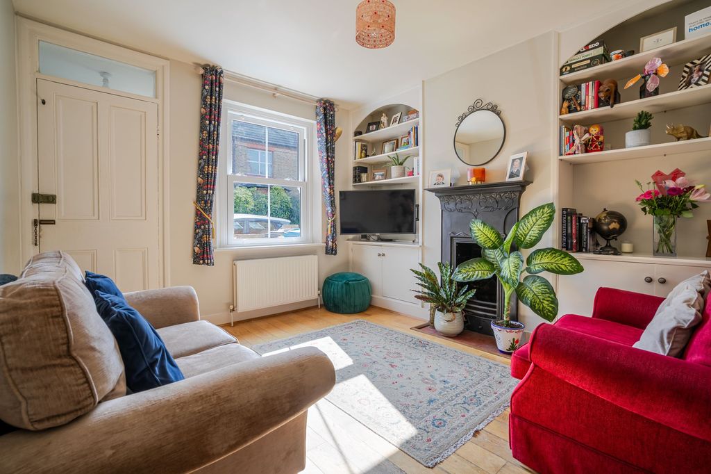 Property photo 2 of 9