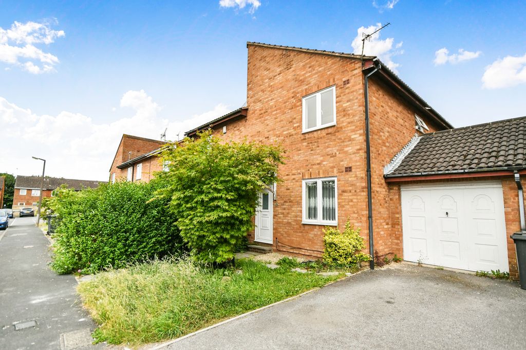 Property photo 1 of 11