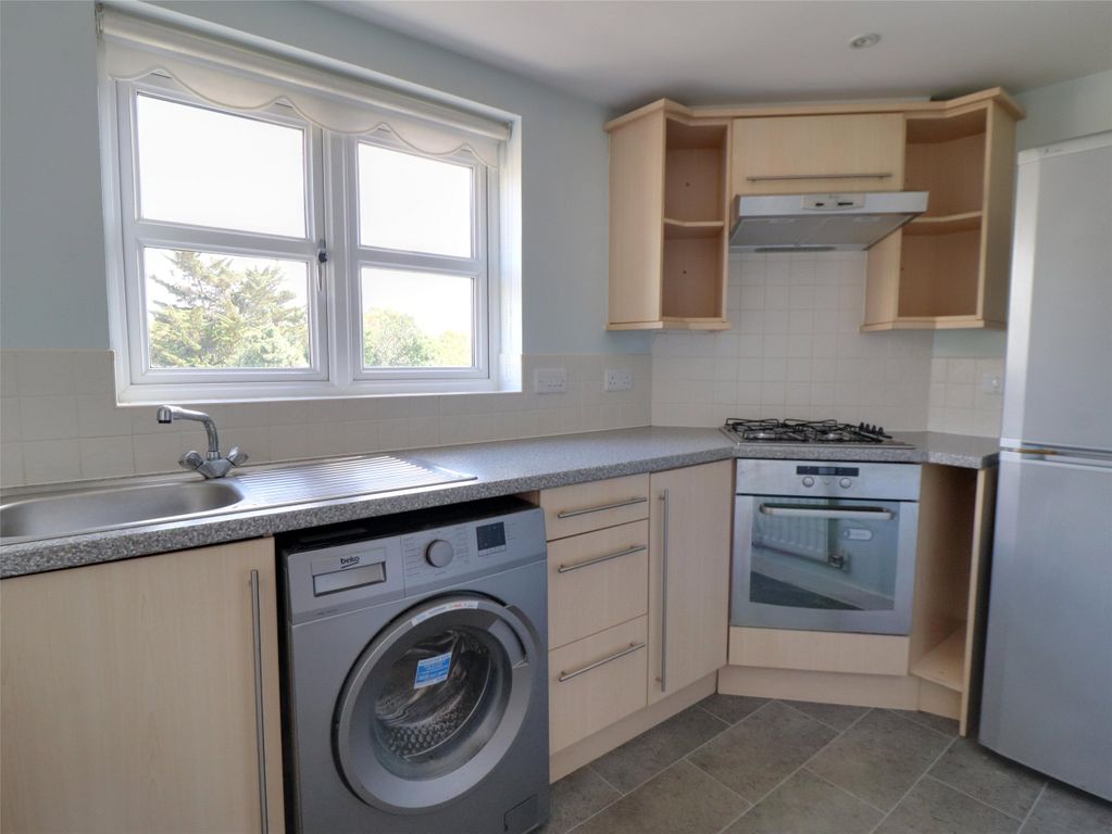 Property photo 2 of 9 2 - Picture No. 06