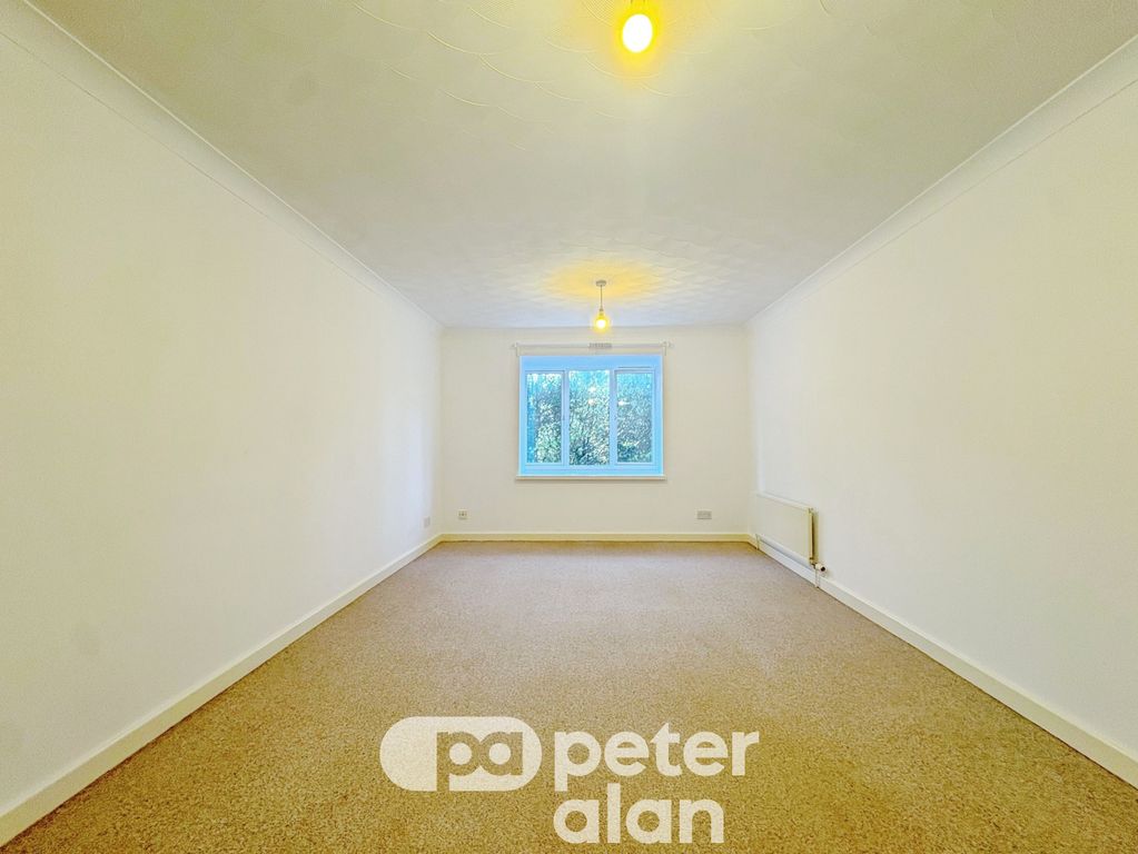 Property photo 2 of 17 Living Room