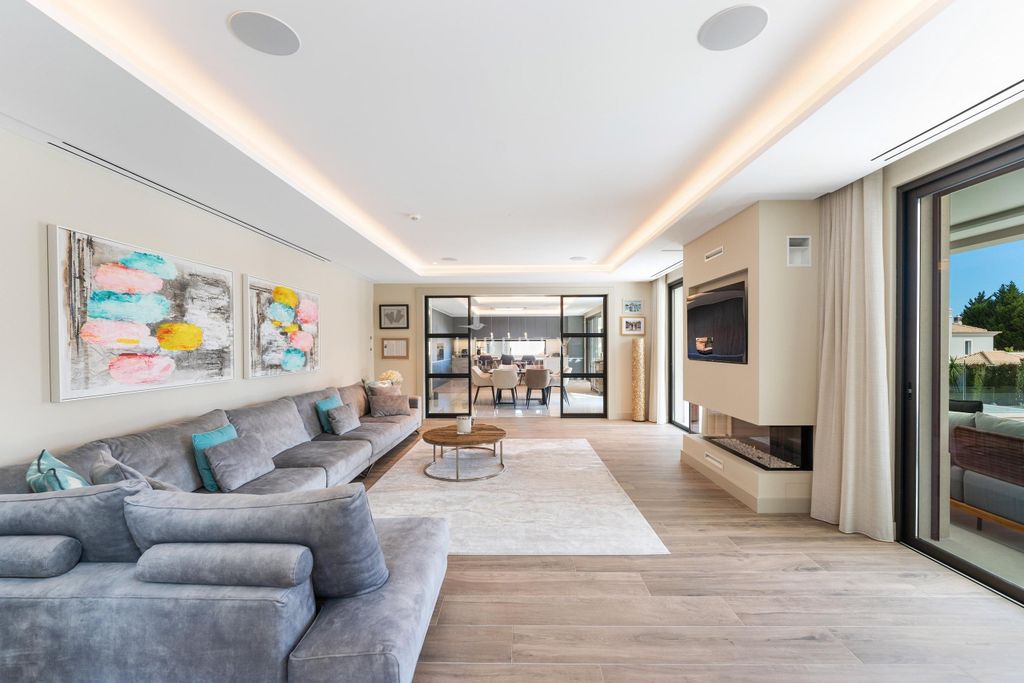 Property photo 3 of 30