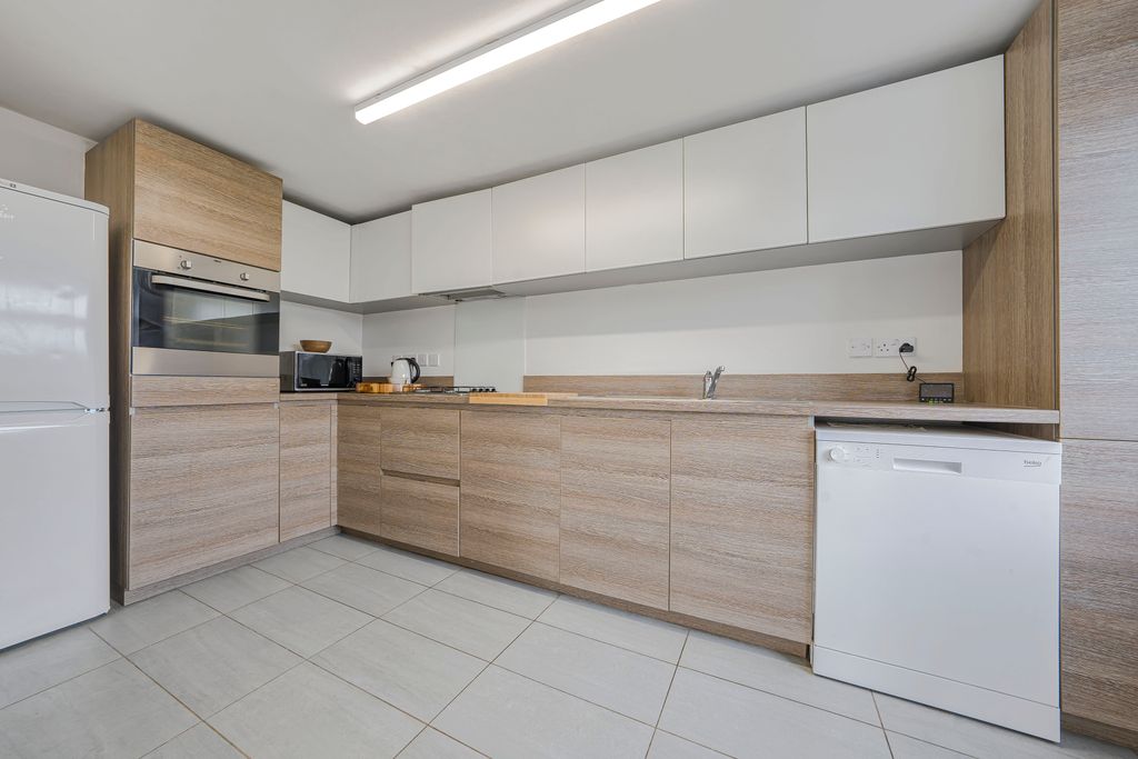 Property photo 3 of 15 Photo Mar 11 2025, 10 38 28 Am