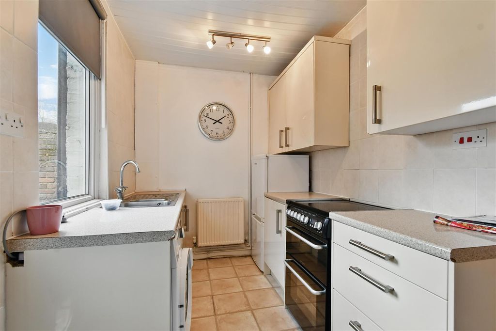 Property photo 3 of 15 Photo_014.Jpg