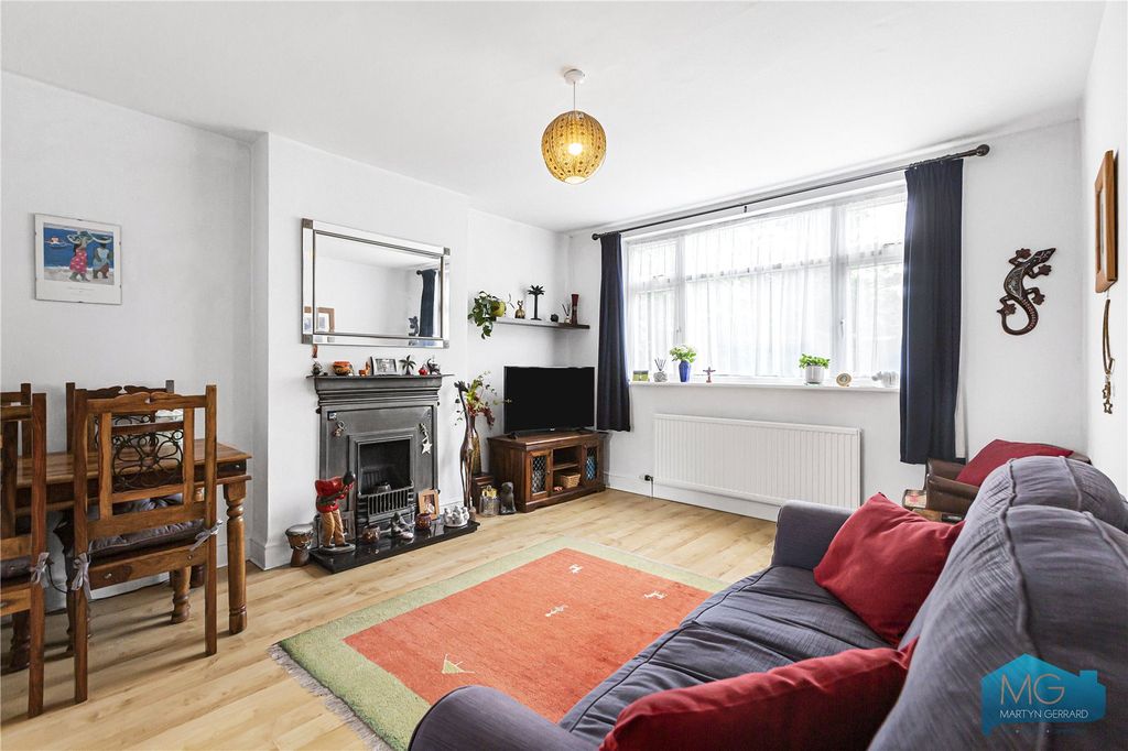 Property photo 2 of 21 Picture No. 25