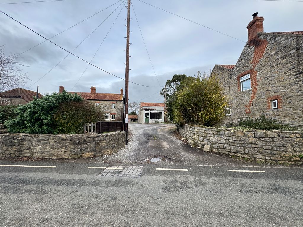 Property photo 2 of 4