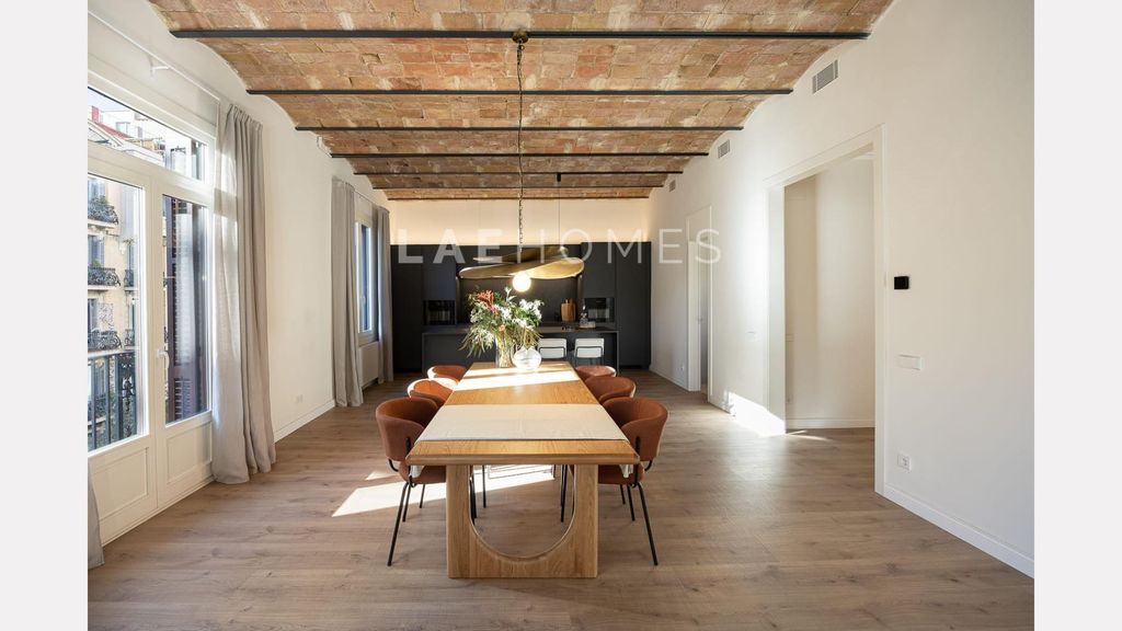 Property photo 3 of 31