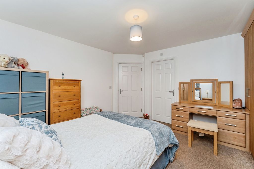 Additional image 13 of 2 bed flat for saleLlys Y Graig, Bryn-Y-Baal, Mold, Flintshire CH7