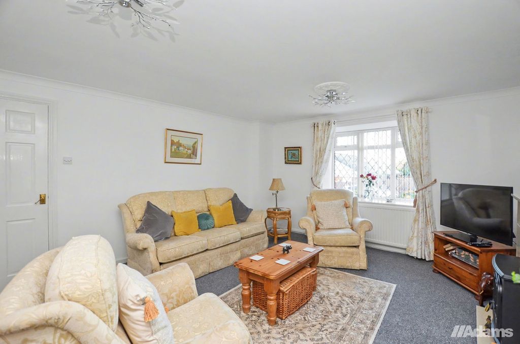 Property photo 3 of 18