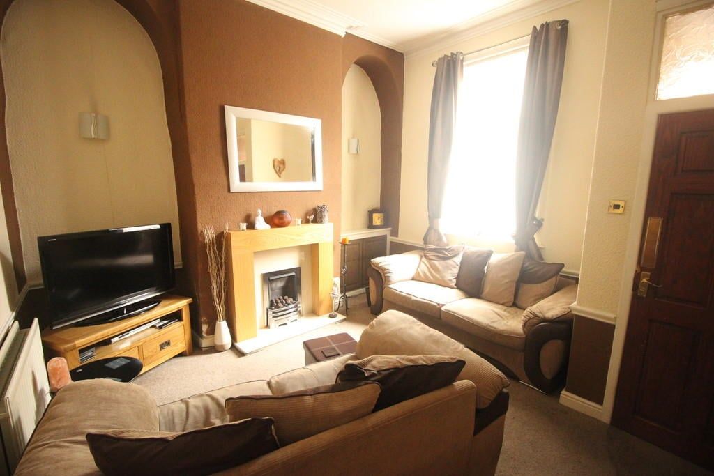 Property photo 2 of 7