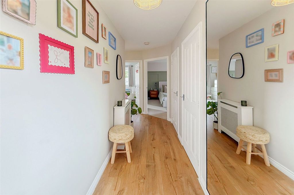 Property photo 3 of 20 Picture No. 18