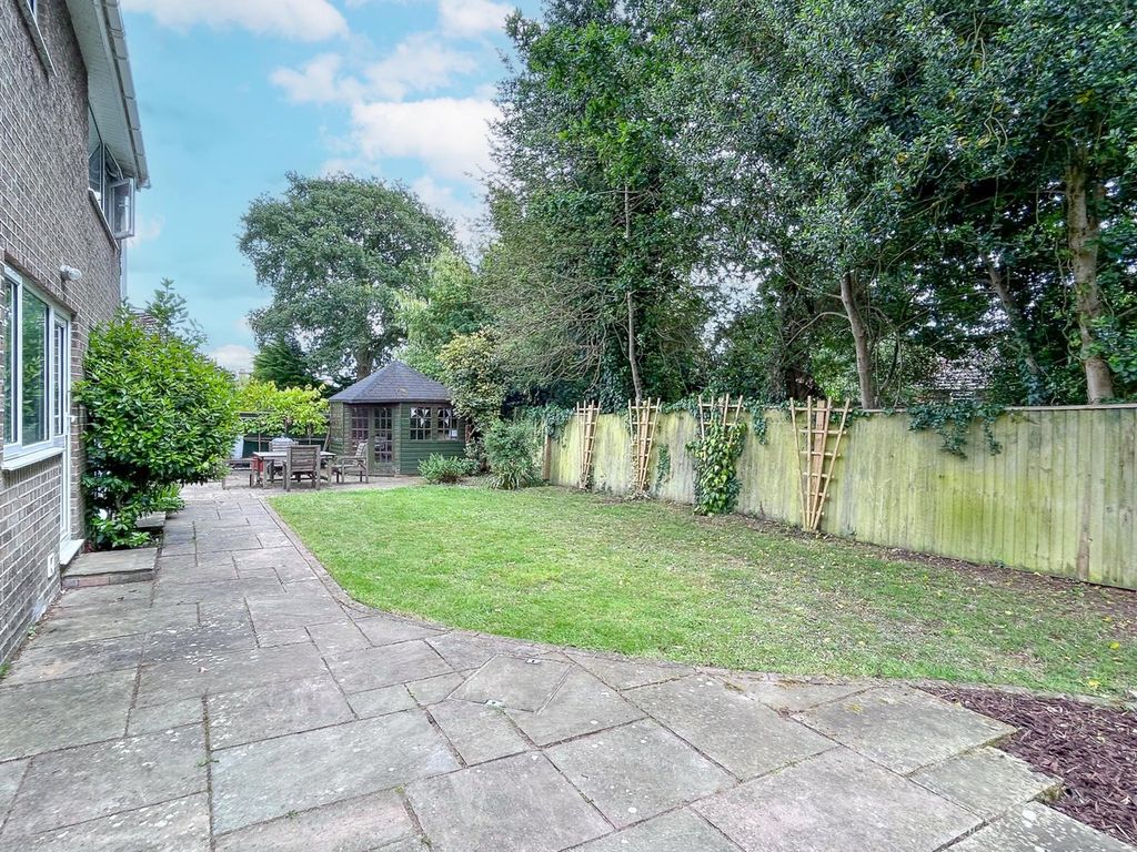 Property photo 3 of 16