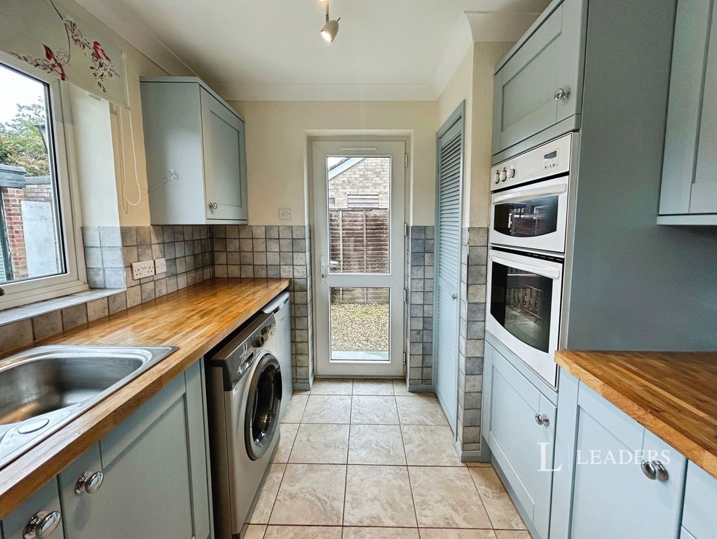 Property photo 2 of 12 Kitchen