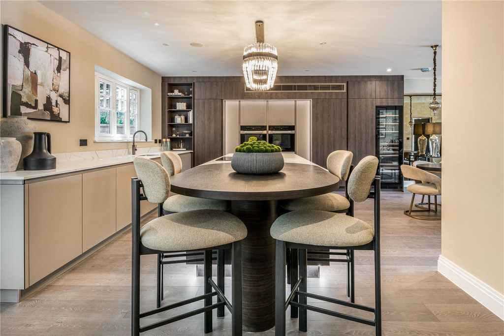 Property photo 3 of 18 * Show Home