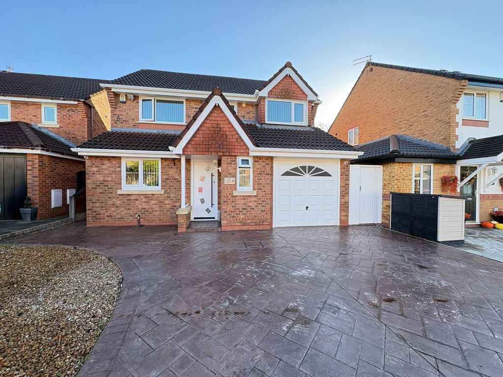 Property photo 1 of 32
