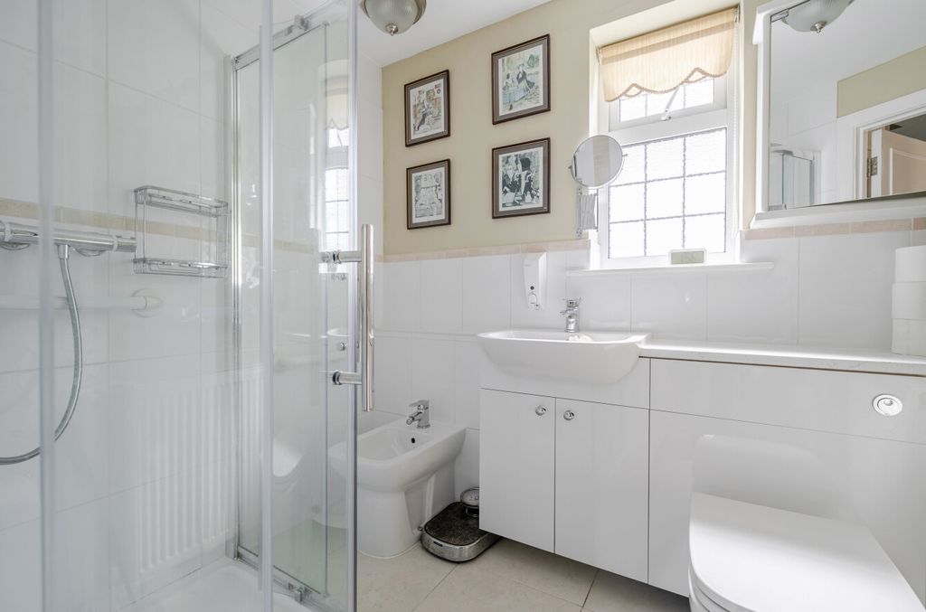 Property photo 3 of 23 1421881-19-69A6F9...