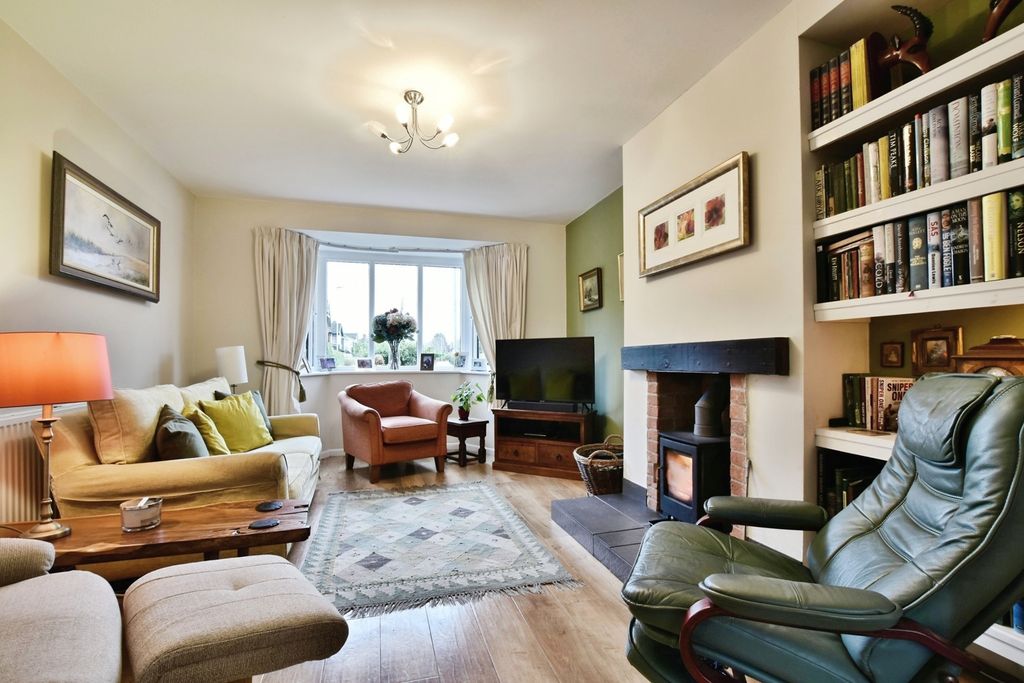 Property photo 2 of 17 Pbox-Img.Jpg