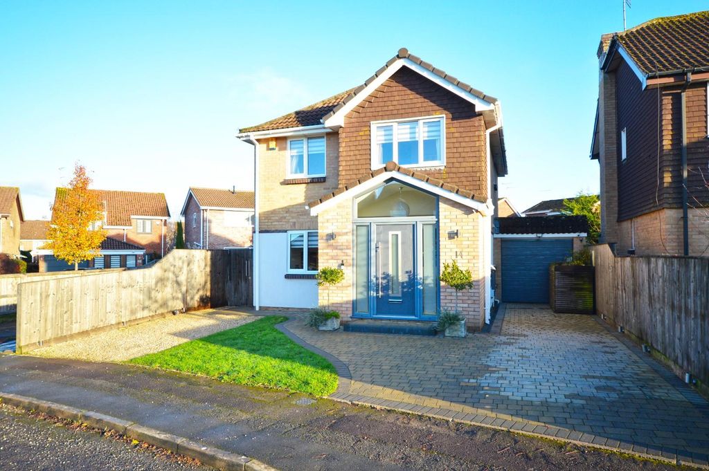 Property photo 1 of 34 Outside