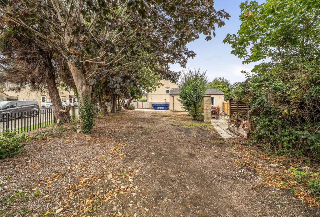 Property photo 3 of 8 1515284 (11).Jpg