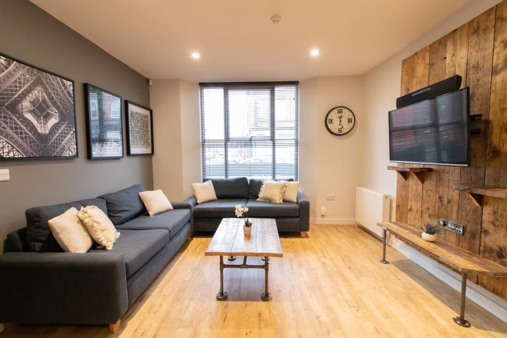 Property photo 1 of 20 Lr Living Room