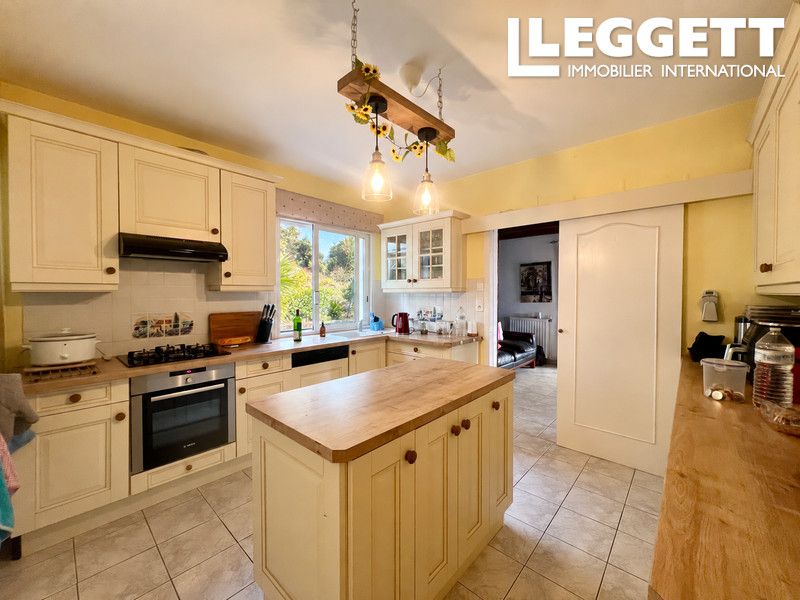 Property photo 3 of 10