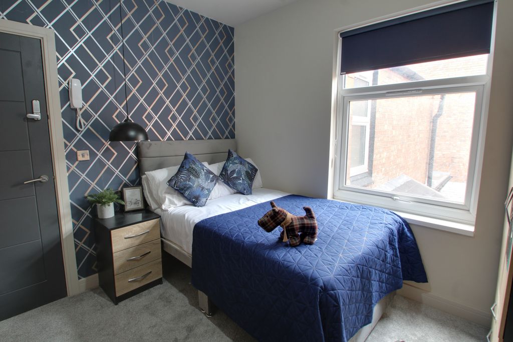 Property photo 2 of 7