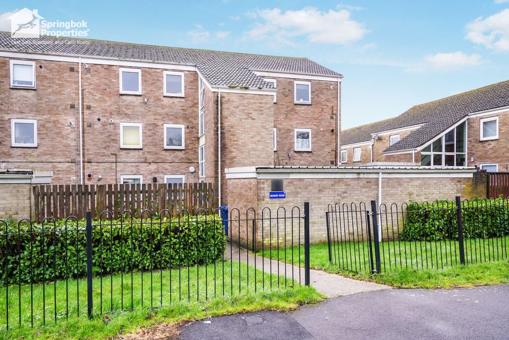 Property photo 1 of 10 Front View