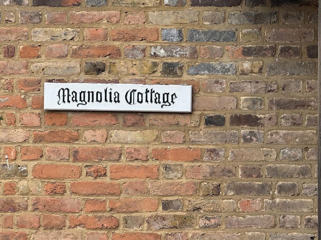 Property photo 3 of 4 Magnolia.Jpg