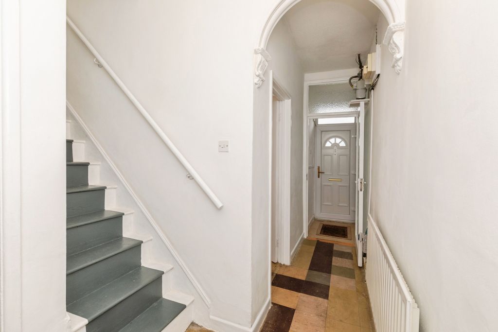 Property photo 2 of 20 Hall