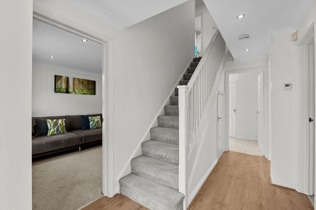 Property photo 3 of 35 Hallway