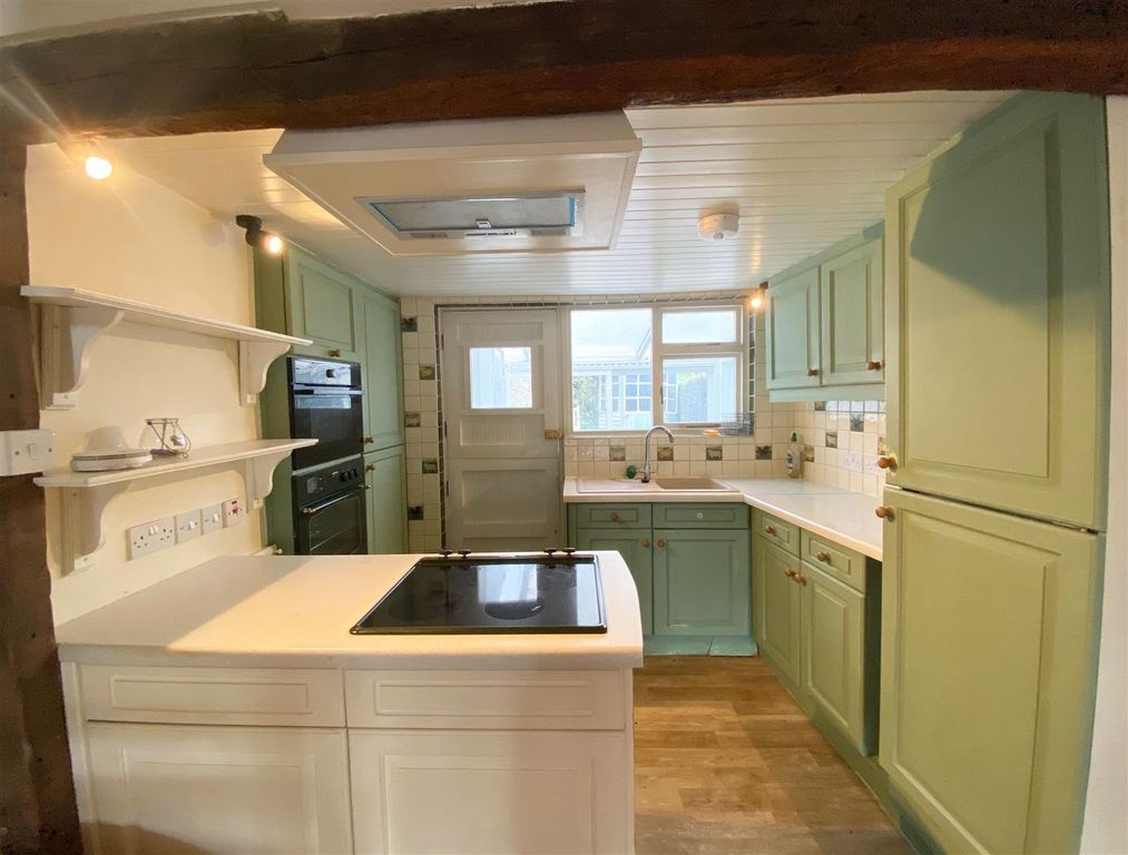 Property photo 3 of 11 2.Jpg