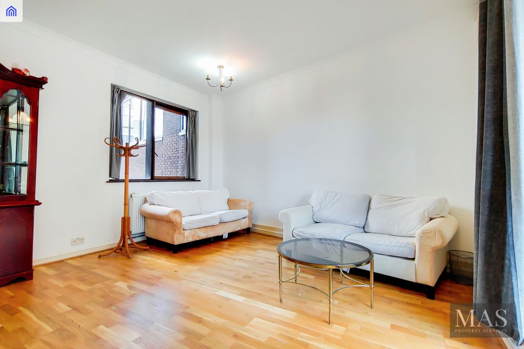 Property photo 2 of 9