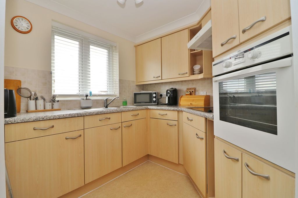 Property photo 3 of 11
