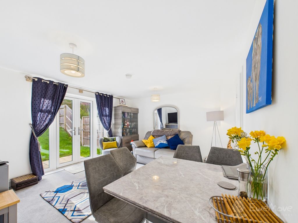 Property photo 3 of 15 Living Room