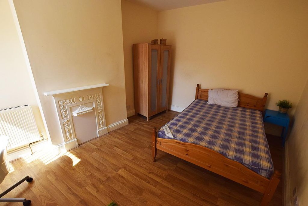 Property photo 2 of 6 2170602