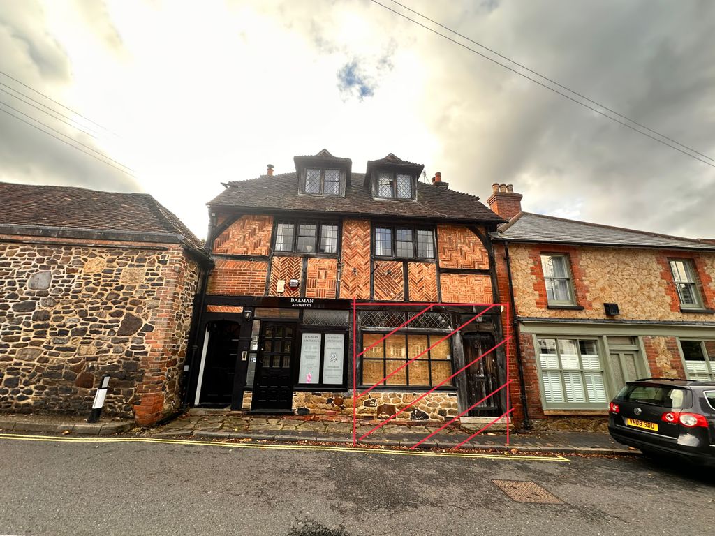 Property photo 1 of 5