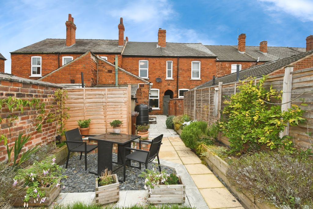 Property photo 2 of 15