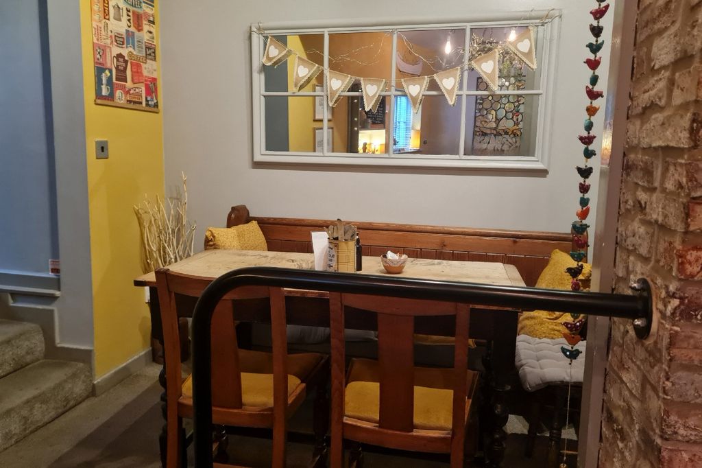 Property photo 3 of 7