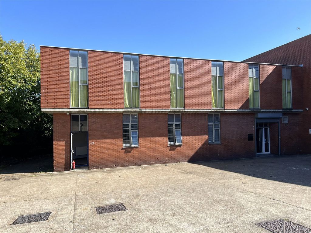 Property photo 1 of 11 Picture No. 01