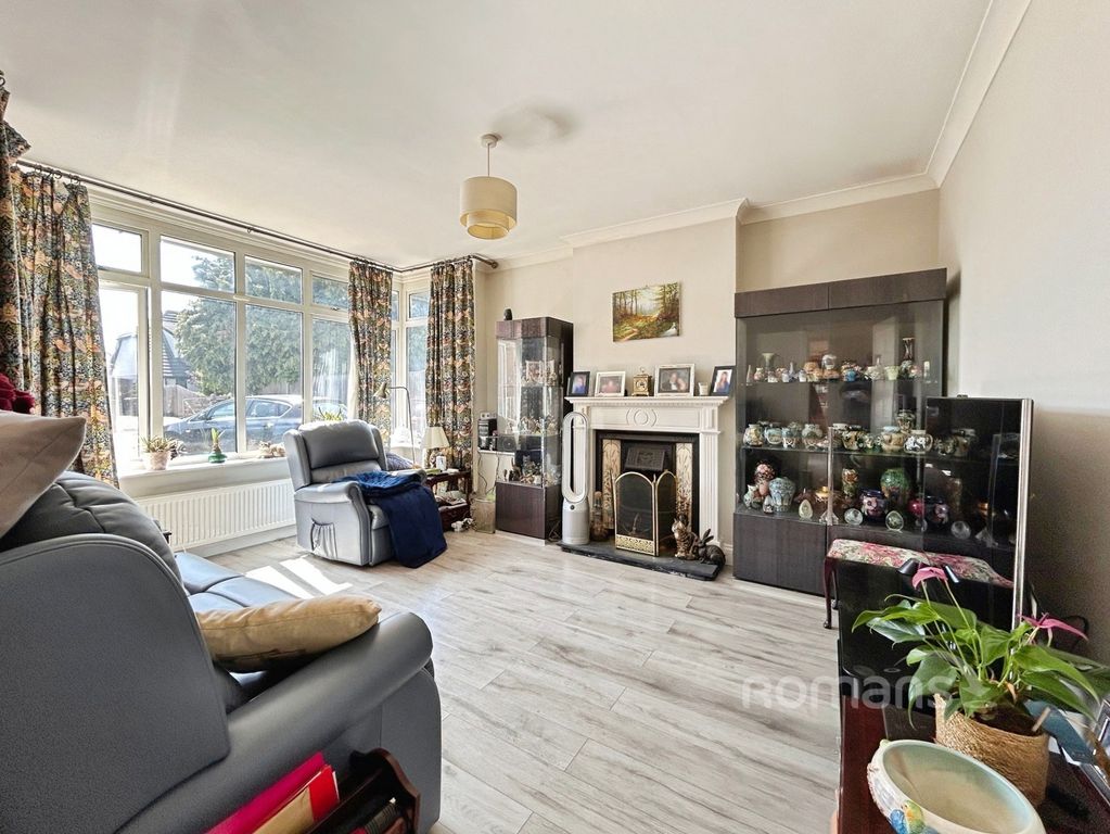 Property photo 3 of 29 Pbox-Img.Jpg