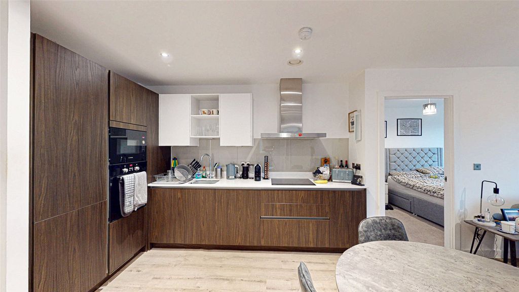 Property photo 2 of 16 Picture No. 22