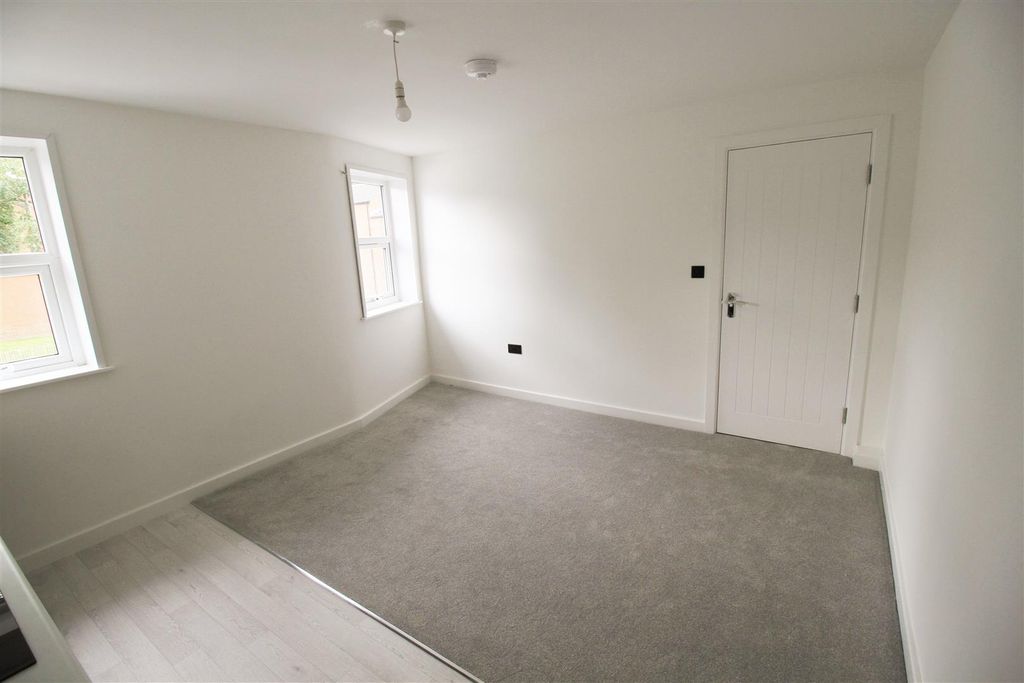 Property photo 2 of 6 Living Space.Jpg