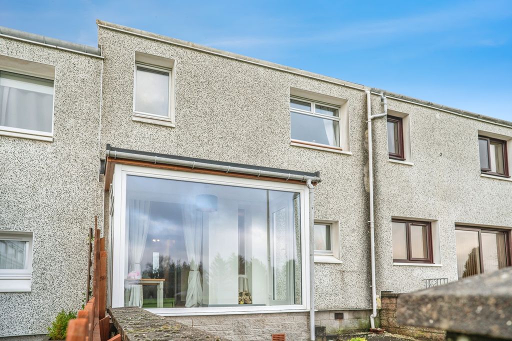 Property photo 3 of 14 The Property