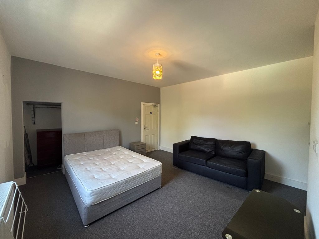 Property photo 1 of 3 Image