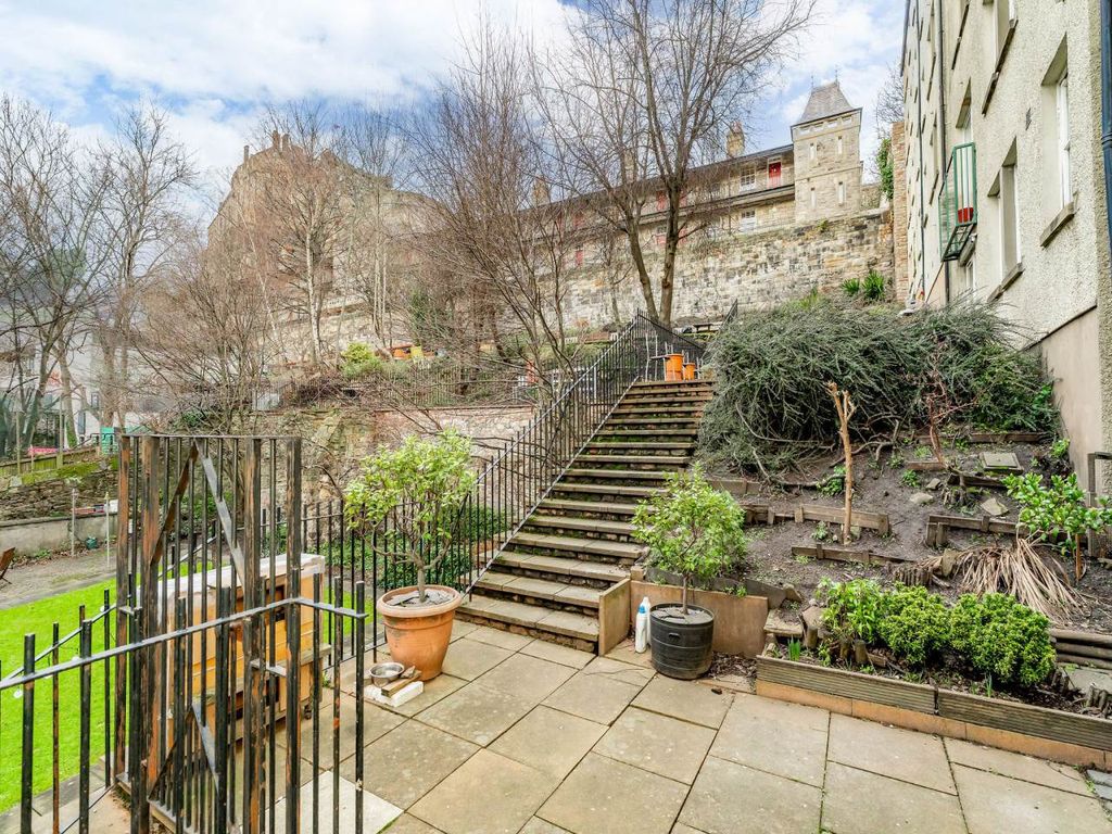 Property photo 2 of 9 Externals