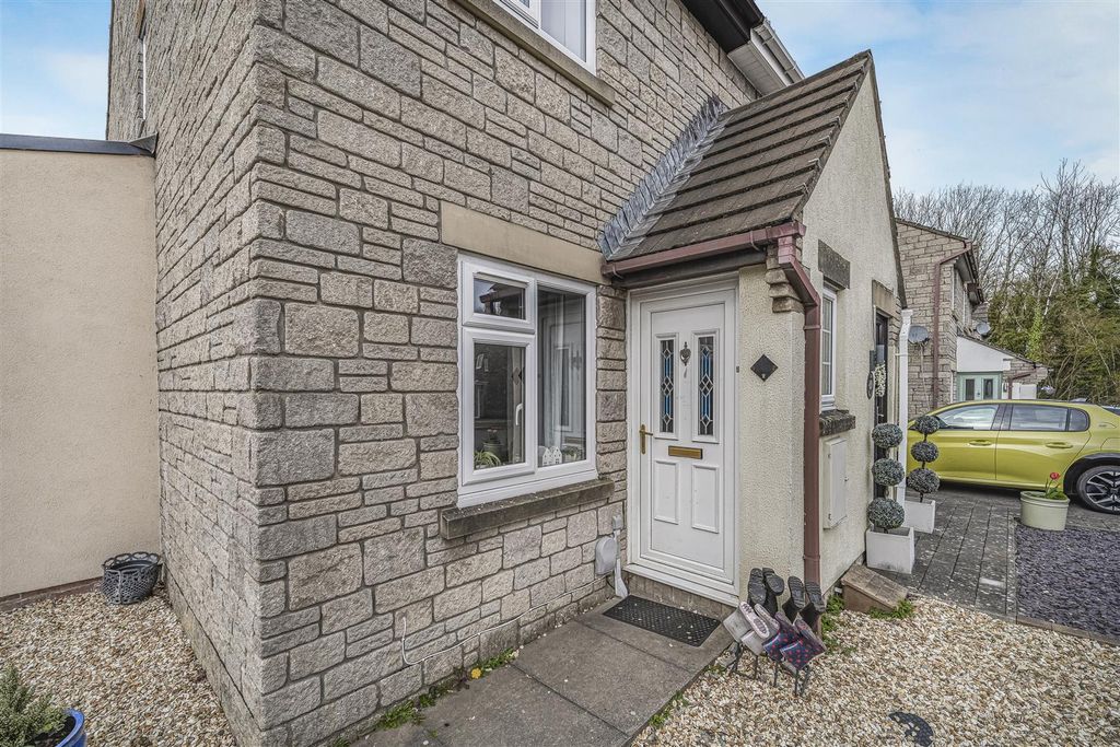 Property photo 2 of 19 09-P1151219.Jpg