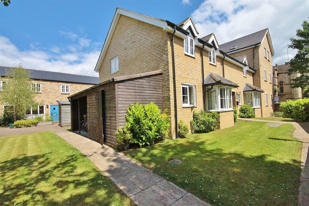 Property photo 1 of 4 External.Jpg