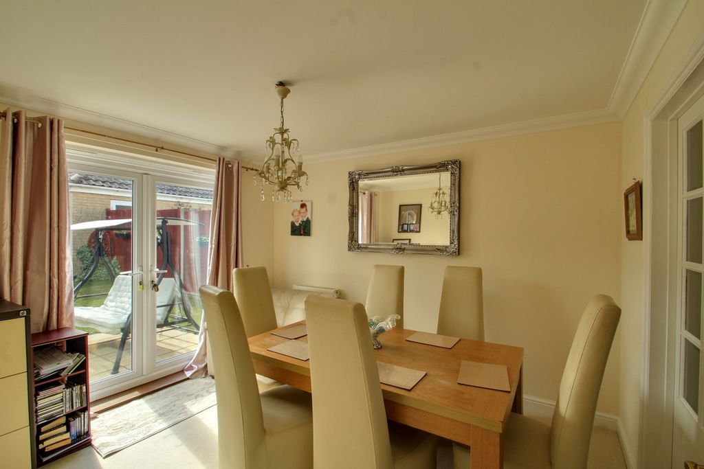 Property photo 3 of 13