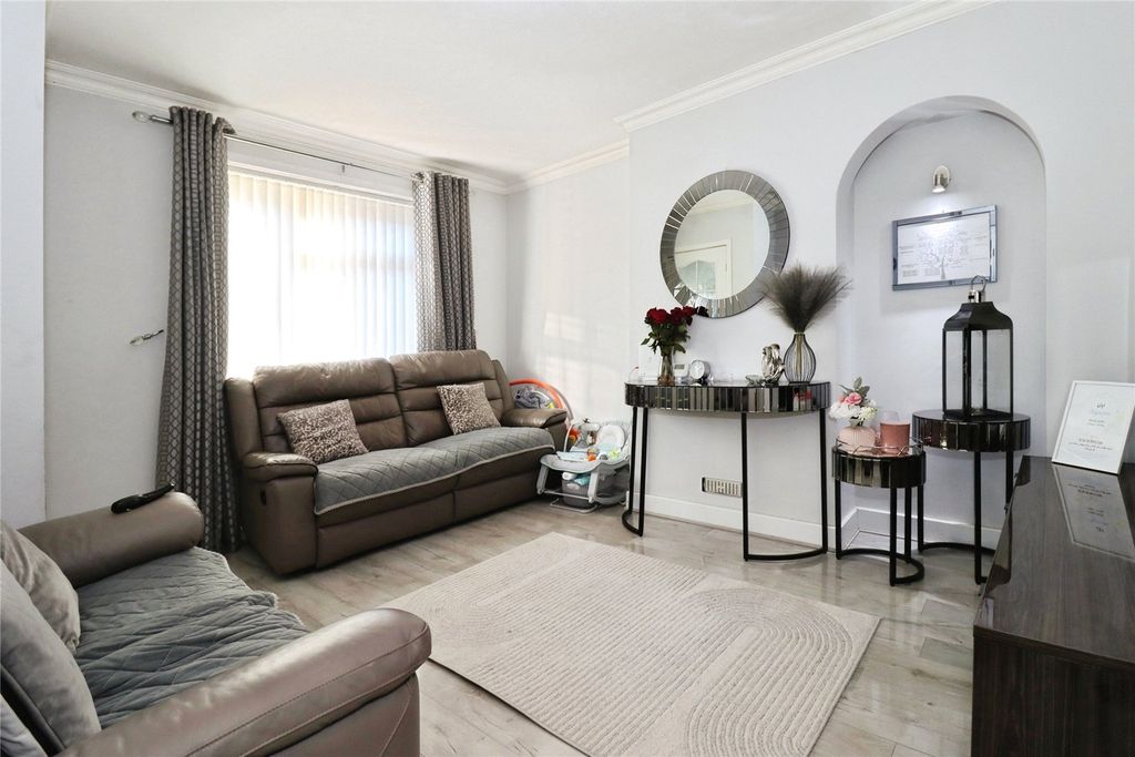 Property photo 3 of 23 Picture No. 20