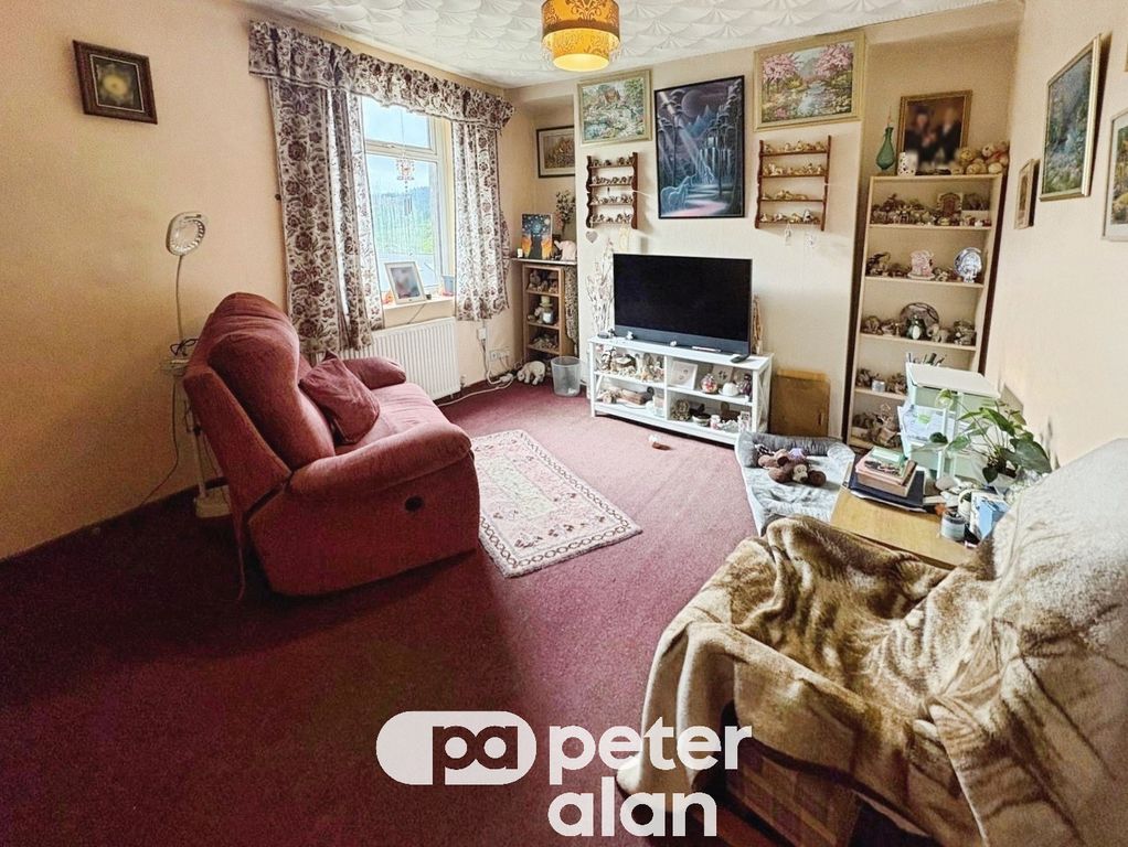 Property photo 3 of 20