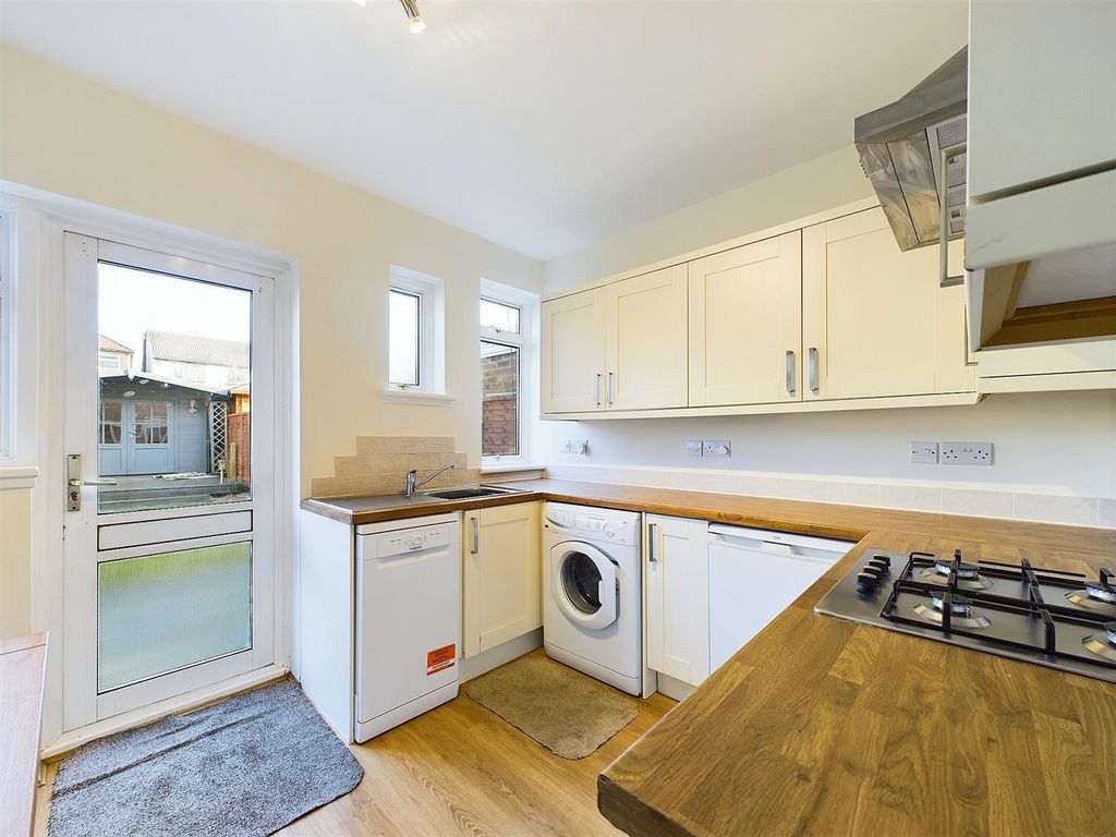 Property photo 3 of 15 Cam03510G0-Pr0245-Still005.Jpg
